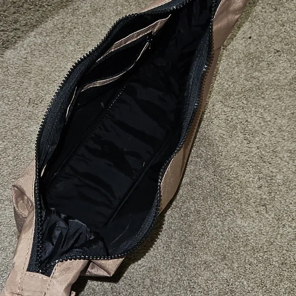 Baggu Nylon Shoulder Bag In Cocoa - Picture 7 of 7